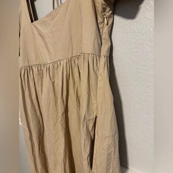 En Saison Beige/Tan Square Neck Puff Sleeve Midi Dress Size Medium - Picture 7 of 9